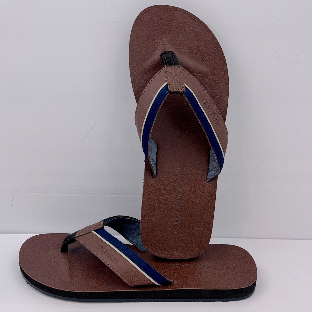 TOMMY HILFIGER MEN’S BROWN AND NAVY FLIP FLOPS, DRAKE-T STYLE, SIZE 9M